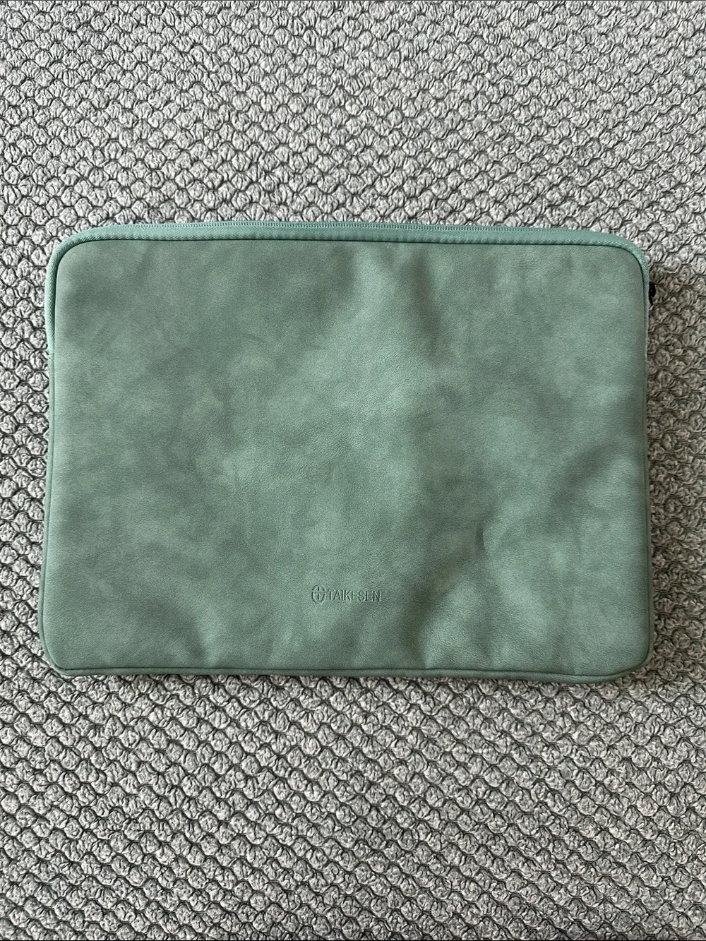 Taikesen Sage Green Laptop Sleeve